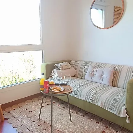 Apartament Central, Vue Sur Le Parc, Parking Prive Gratuit *
